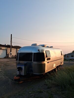 Airstream at sunset (25 August 2026) 20260725 194701.jpg