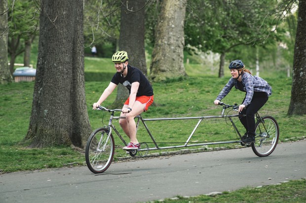 File:Social distandem bicycle.jpg