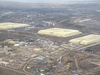 Alberta sulfur pyramids target of SOEP first strike, warn petroleum analysts.