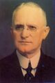 Inventor and crime-fighter George Eastman hires Cantor Parabola to investigate crimes against mathematical constants.